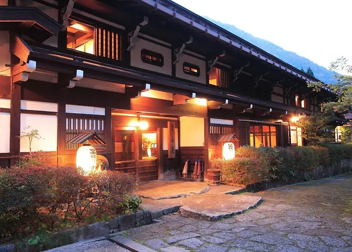 汤本朝哉日式旅馆