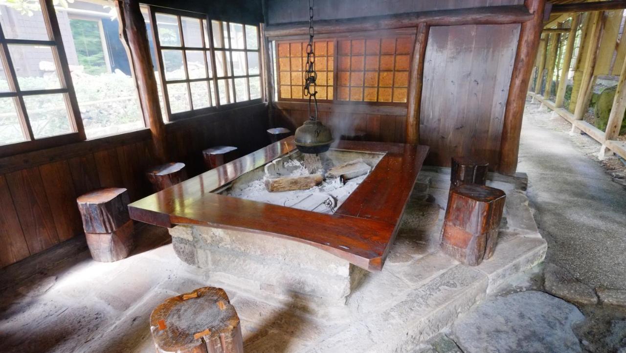 汤本朝哉日式旅馆 4* 高山
