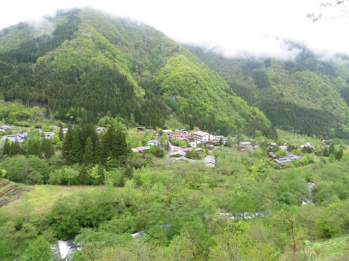 汤本朝哉日式旅馆 4* 高山